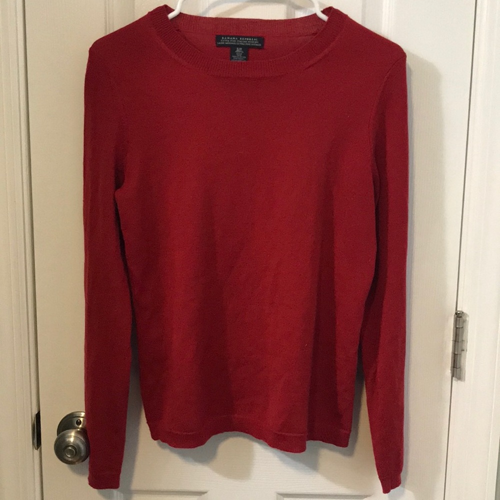 Banana republic extra fine Italian merino top